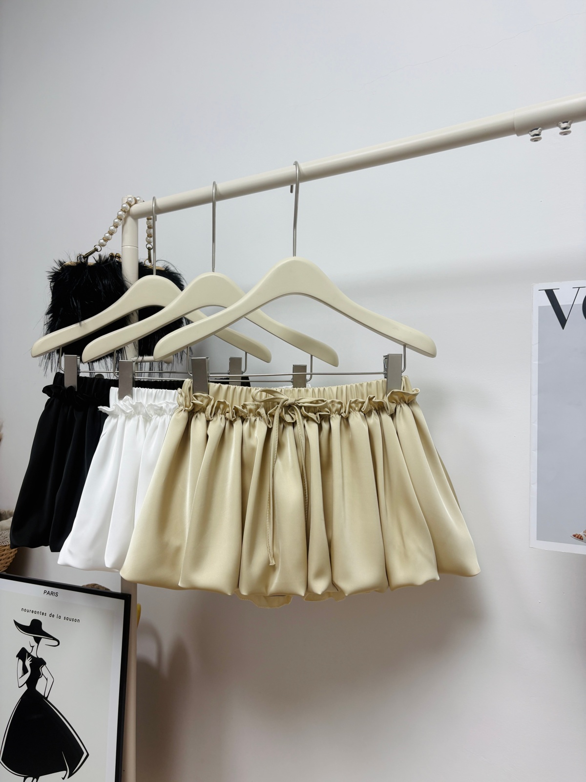 실사 여름 새로운 한 부서 chic 아세트산 광택 꽃밭 반신 스커트 프릴 레이스업 노출 방지 미니 스커트