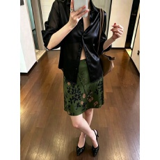 批发法式新款缎面绿色高级感碎花<b class='q'>半身裙</b>百搭显瘦气质女人醋酸a<b class='q'>字</b>中<b class='q'>裙</b>