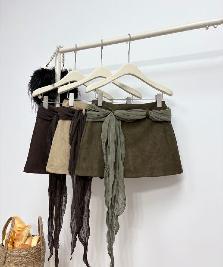 실사 가을 새로운 한 부서 chic 인터넷 유명인 폭발 스카프 리본 플러시 반신 스커트 한 마디 타이트 스커트 미니 스커트