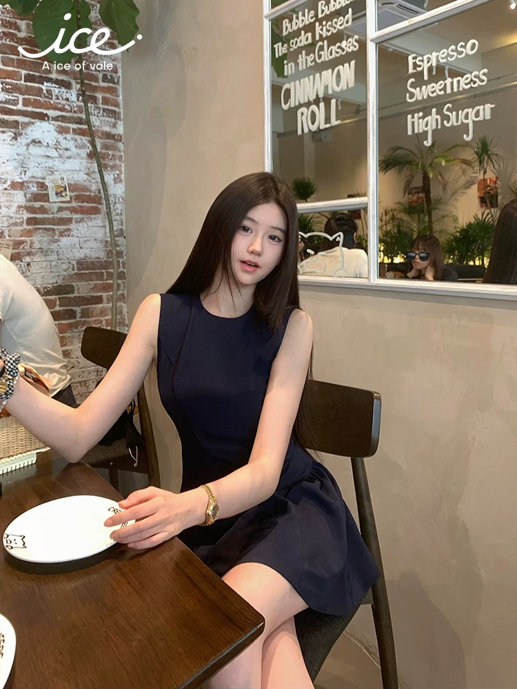 허리 수축 슬림해 보이는 작은 대중 디자인 고급 센스 민소매 조끼 여성 드레스 작은 키 프랑스식 품격 한 마디 미니 스커트