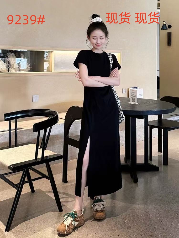 프랑스식 품격 캐주얼 허리 수축 몸매 가꾸기 라운드 넥 반팔 티셔츠 여성 드레스 여름 디자인 센스 트임 길다 치마