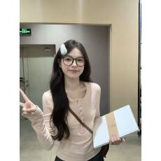 批发实拍实价 修身内搭长袖亨利领打底衫女针织上衣+灰色包臀短裙