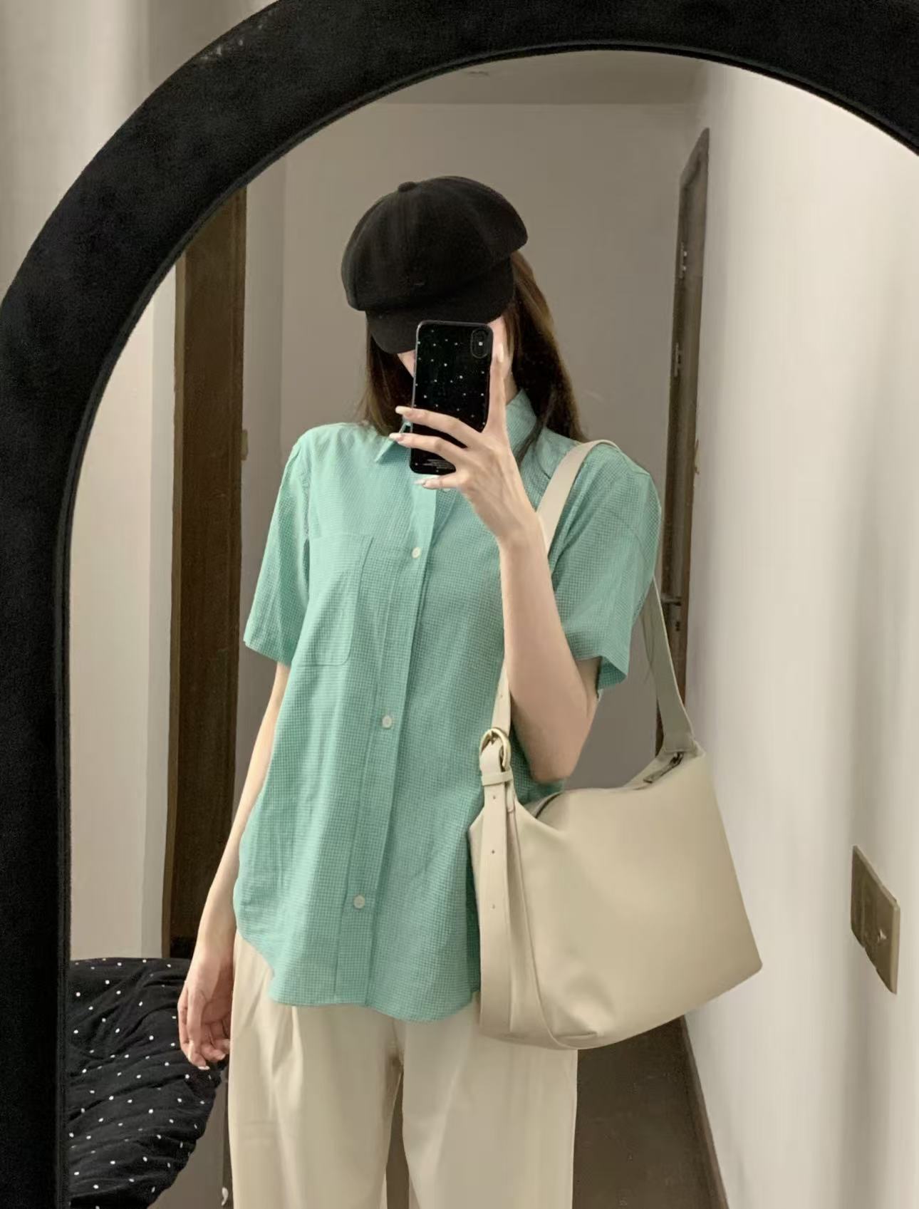 실사 정가 레트로 디자인 센스 작은 대중 체크무늬 반팔 여성 셔츠 루즈핏 슬림해 보이는 캐주얼 자외선 차단 맨위 여름