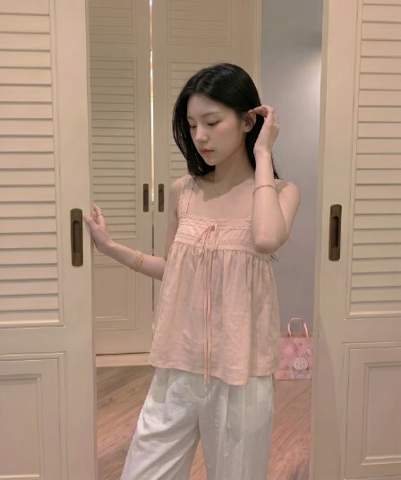 실사 정가 부드러운 바람 작은 대중 연령 감소 핑크색 레이스 캐미솔 여름 슬림해 보이는 chic 다용도 맨위