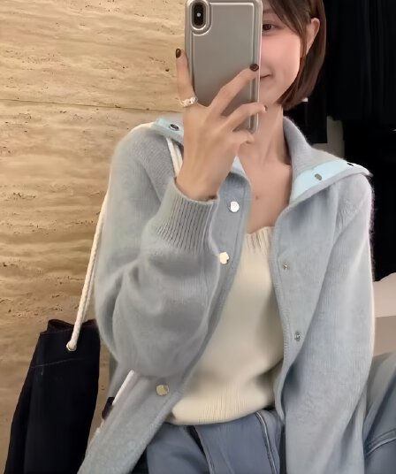 파란색 너구리 플러시 배색 폴로 칼라 니트 오픈 가디건 여성 가을 겨울 새로운 느긋한 바람 부드러운 찹쌀 POLO 칼라 스웨터 코트