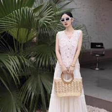 批发绣花镂空流苏针织马甲背心女春夏度假风外穿<b class='q'>开衫</b>无袖坎肩百搭上衣