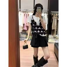 批发2026春夏新款复古气质高级感<b class='q'>镂空</b>刺绣短款无袖针织背心