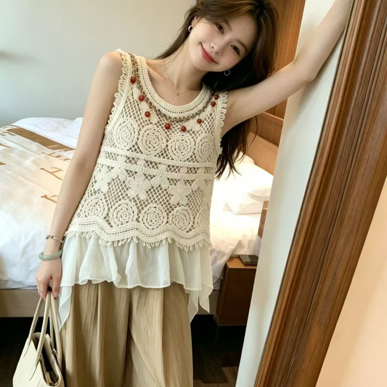 보헤미안 바람 홀로우 아웃 크로 셰 뜨개질 베스트 조끼 여성 2026 년 여름 쉬폰 패치워크 불규칙 밑단 맨위