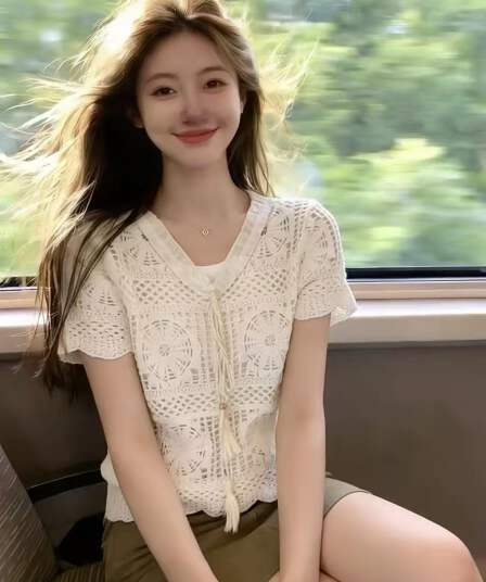 한 부서 살구 색상 홀로우 아웃 니트 반팔 티셔츠 여성 2026 새로운 여름 도파민 착용 가져 가라. 디자인 센스 맨위