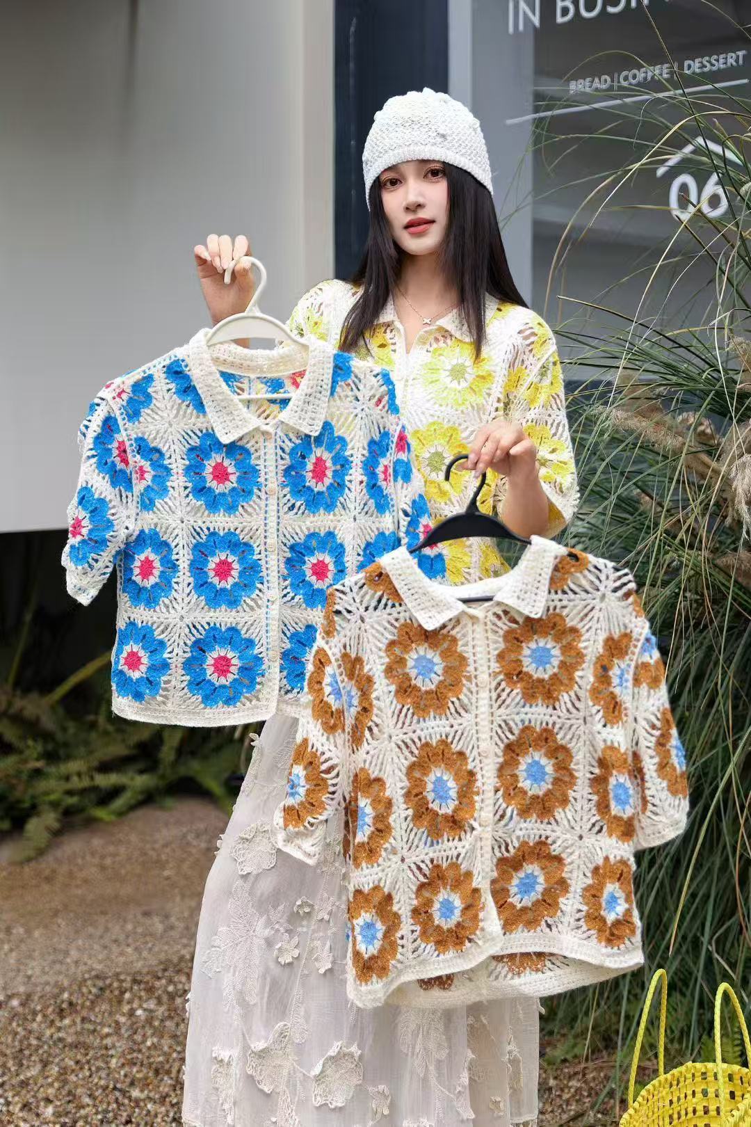 2026 새로운 민족 스타일 자수 홀로우 아웃 스택 바늘 짠 셔츠 무거운 작업 자카드 반팔 POLO 셔츠