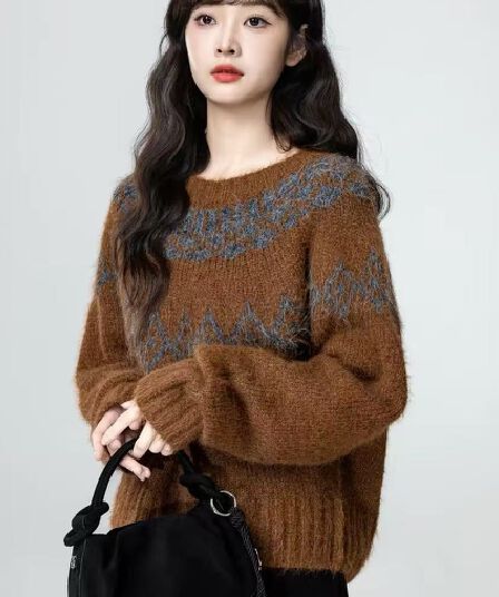 브라운 공정한 섬 라운드 넥 스웨터 여자 가을 겨울 2026 겨울 새로운 인사이드 가져 가라. 두꺼운 니트 털 셔츠 쇼트 스타일 맨위