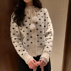 批发韩系圆领保暖绑带毛球点点毛衣<b class='q'>女</b>秋冬季新款单排扣甜美减龄针织衫