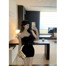 批发实价实拍 毛毛领重工蕾丝鱼骨<b class='q'>连衣裙</b>女秋冬高级感气质收腰抹胸裙