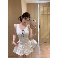 批发实价实拍  白色背心上衣小个子无袖背心+<b class='q'>短裙</b>蛋糕裙重工半身裙