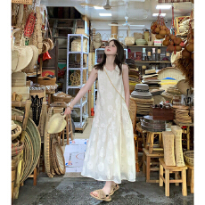 批发法式浮雕提花<b class='q'>连衣裙</b>女2026年夏季新款植物背心裙