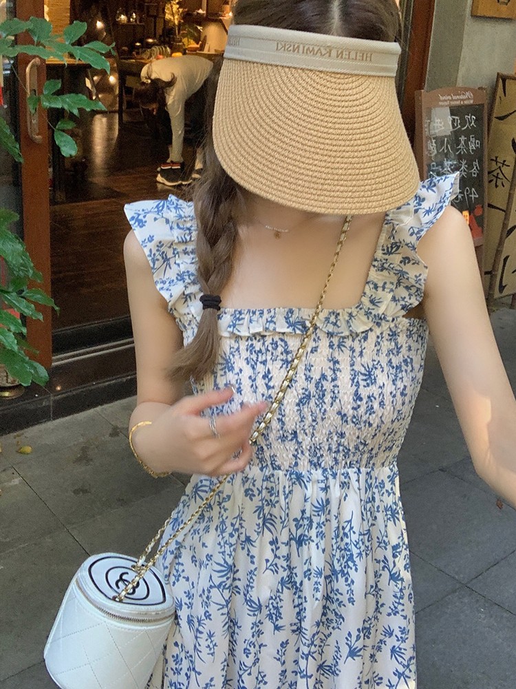작은 청신 파란색 꽃무늬 슬립 드레스 여성 달콤함 허리 수축 슬림해 보이는 튜브탑 치마 작은 날다 소매 휴가 롱 스커트