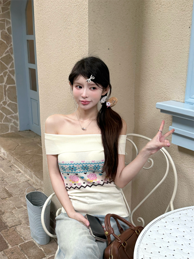 FA33362# 真设计感毛织一字露肩花朵钩花短袖针织上衣女 服裝批發女裝批發服飾貨源
