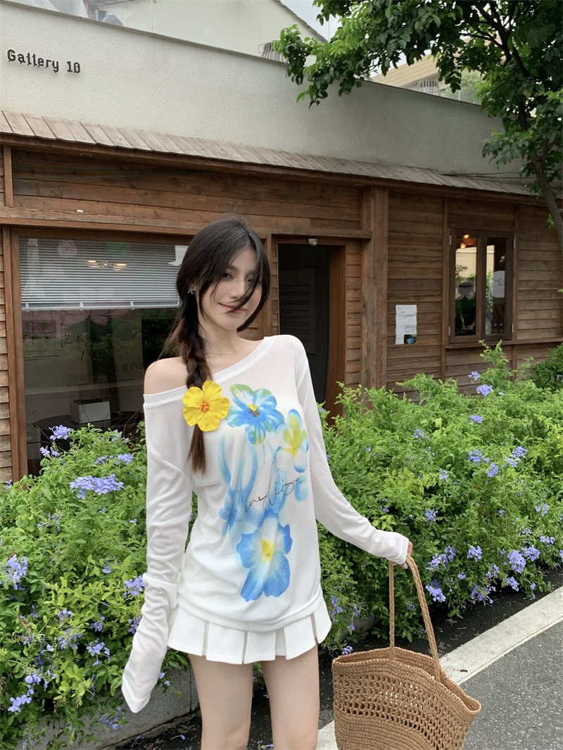 MY11592# 复古花朵印花薄款防罩衫女宽松微透休闲露肩长袖t恤女裝貨源服裝批發