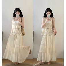 批发实拍~2026新款白色镂空吊带裙套装女<b class='q'>夏</b>季叠穿马甲半身裙两件套