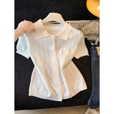 批发法式高级设计感小众上衣女夏季薄款镂空针织衫小香风翻领短袖开衫