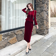 批发视频实拍2025秋季时尚金丝绒长裙包臀连衣裙