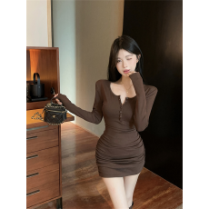 批发实拍春秋韩版纯欲风半开领别致修身显瘦短裙性感包臀褶皱<b class='q'>连衣裙</b>