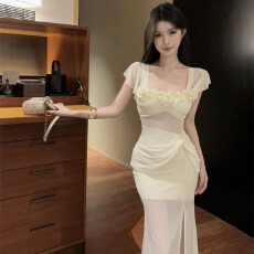 批发<b class='q'>实拍</b>2026新款性感长款网纱花朵拼接吊带打底连衣裙