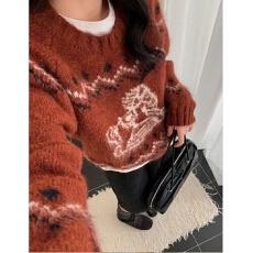 批发2025秋冬韩系温柔风套头时尚宽松显瘦甜美小众设计款针织<b class='q'>上衣</b>女