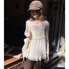 批发春季温柔风木耳边叠穿上衣套装<b class='q'>甜美</b>风蕾丝背心吊带两件套女