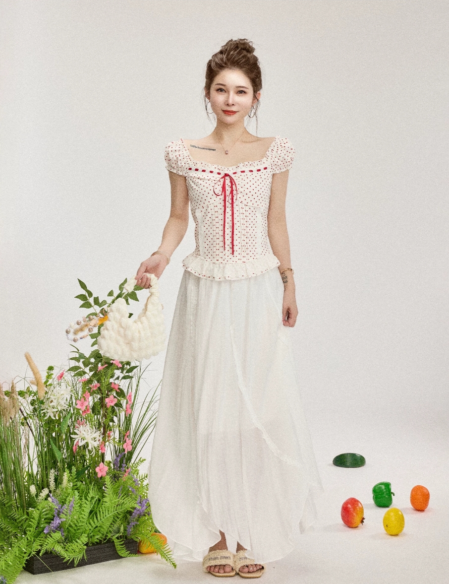 프랑스식 도트 무늬 버블 반팔 셔츠 여성 여름 동점 벨트 측면 칼라 품격 작은 셔츠 레이스 레이스 몸매 가꾸기 슬림해 보이는 맨위