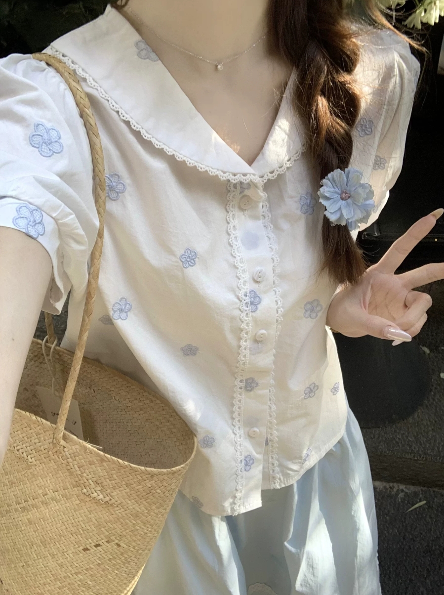 여름 새로운 프랑스식 품격 디자인 센스 작은 청신 자수 반팔 여성 셔츠