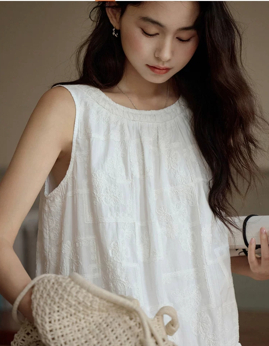 무거운 작업 엠보싱 자수 예술 분위기 화이트 휴가 루즈핏 작은 셔츠 면 100% 차가운 센스 조끼