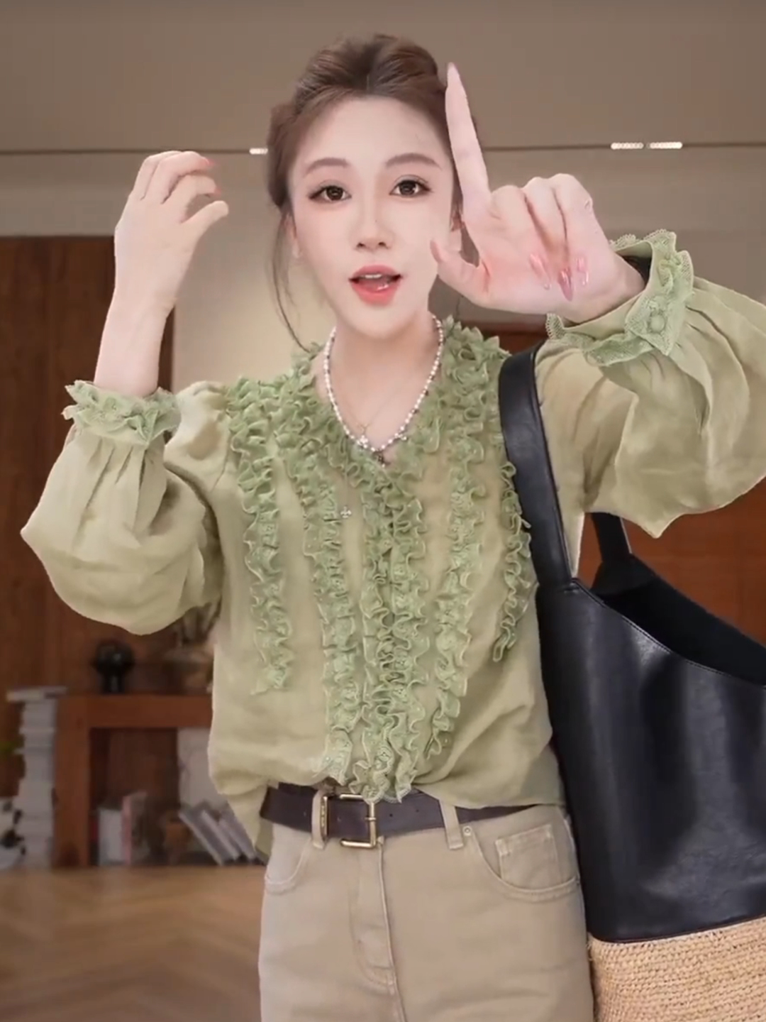 작은 녹색 레몬 조기 봄 프랑스식 캐주얼 패션 디자인 센스 루즈핏 슬림해 보이는 아마 여성 셔츠