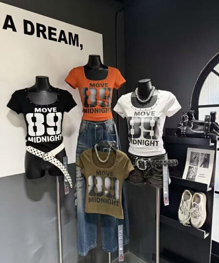 차가운 핫걸 대 u 칼라 징 금속 펑크 다크 록 2026 아모이 ins 트렌디 한일 ootd 쇼트 스타일 티셔츠