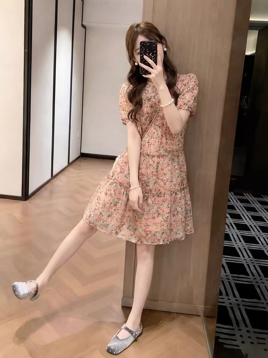 프랑스식 부드러운 바람 핑크색 꽃무늬 여성 드레스 여름 2026 새로운 작은 키 디자인 센스 아름다운 착용 가져 가라. 치마