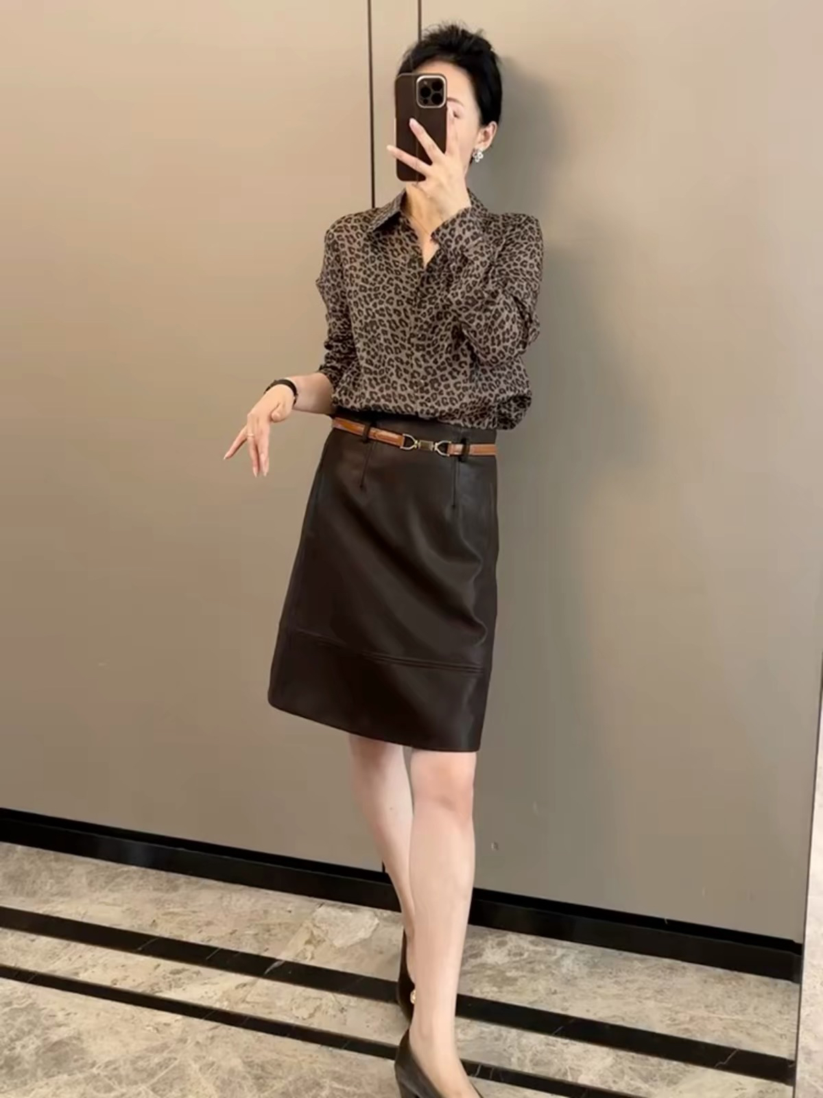 轻飒都市风新款豹纹衬衫半身裙两...