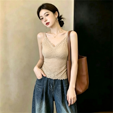 批发实拍实价法式胖MM蕾丝美背秋<b class='q'>冬</b>磨毛吊带背心带胸垫一体内搭外穿