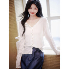 赵大喜|白松露小衫|真丝天丝柔润亲肤木耳边修身显瘦简约V领小衫
