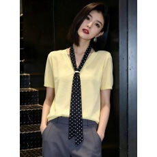 今年流行好看V领丝巾飘带短袖针织衫女春夏新款宽松显瘦百搭上衣