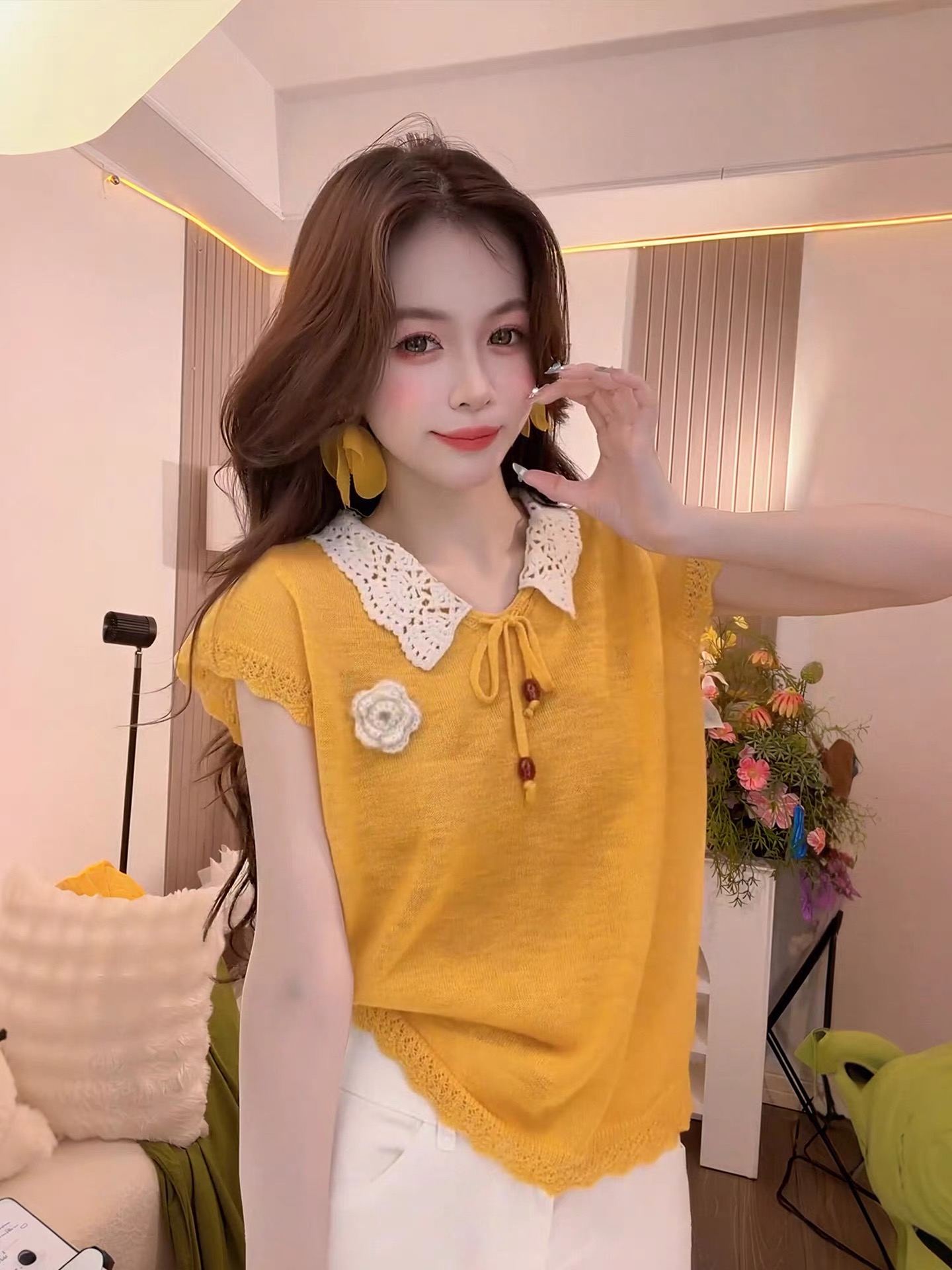 独特漂亮夏季小套装女夏季时尚欧货显瘦减龄娃娃领镂空短袖针织衫 服裝批發女裝批發服飾貨源