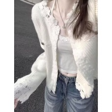 批发法式白色蕾丝花边V领针织开衫女早<b class='q'>春</b>绝美设计感毛衣外套气质上衣