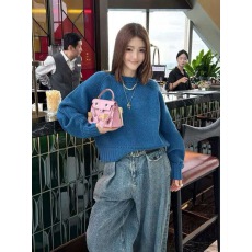 批发<b class='q'>欧洲站</b>2026秋季新款欧货女装圆领镂空纹纯色长袖短款羊毛针织上衣