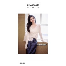 批发赵大喜|白松露小衫|真丝天丝柔润亲肤木耳边修身显瘦简约V领小衫