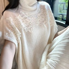 批发从一时刻【浪漫史】羊驼针织高领上衣立体水溶蕾丝设计感斗篷<b class='q'>罩衫</b>