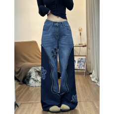 美式复古绣花贴布直筒牛仔裤裤子女款2026春季新款宽松显瘦阔腿裤