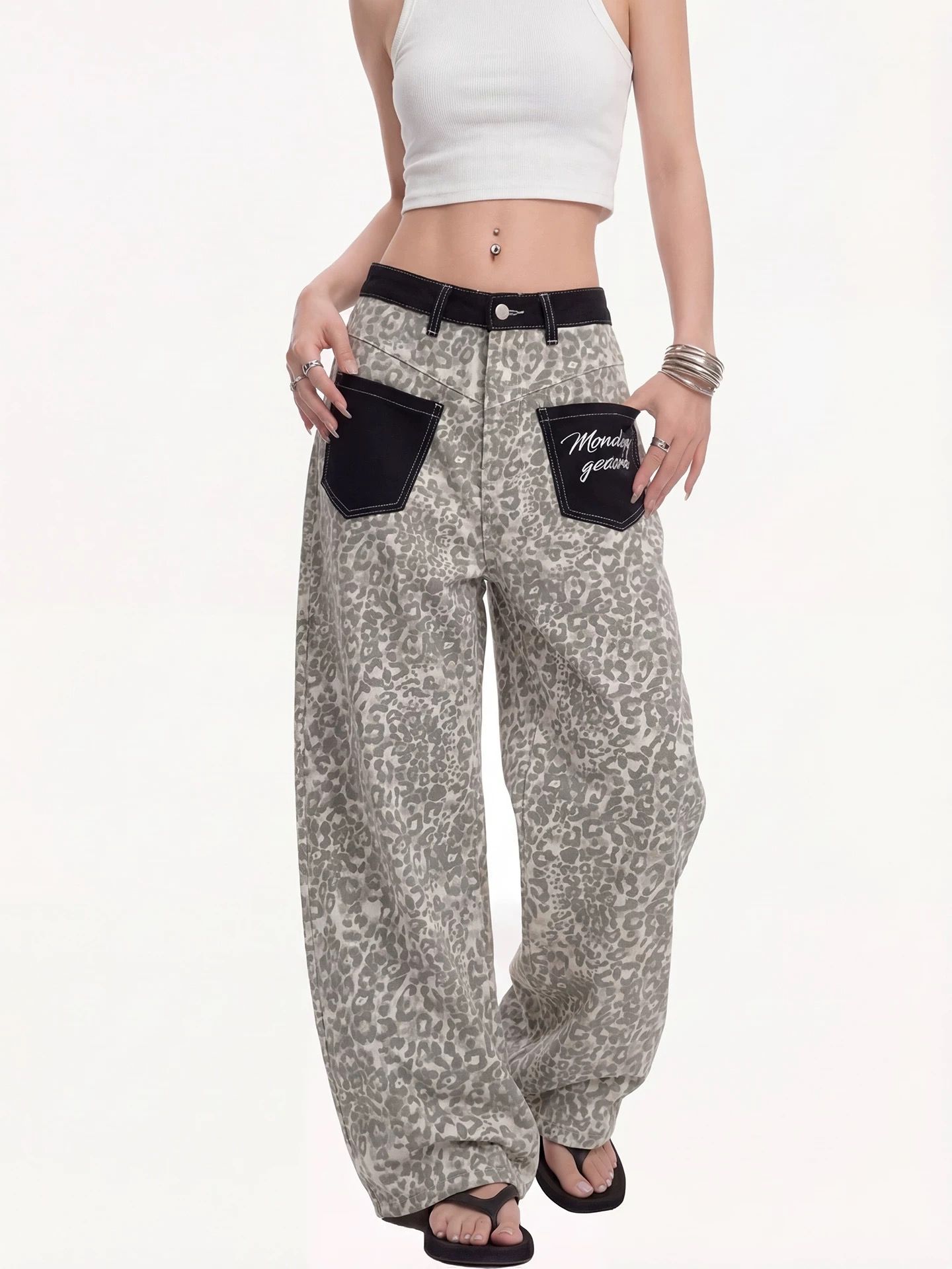 아메리칸 레트로 워싱 마 오래된 레오파드 무늬 패치워크 청바지 여성 여름 2026 새로운 하이웨이스트 슬림해 보이는 넓은 다리 길이 바지