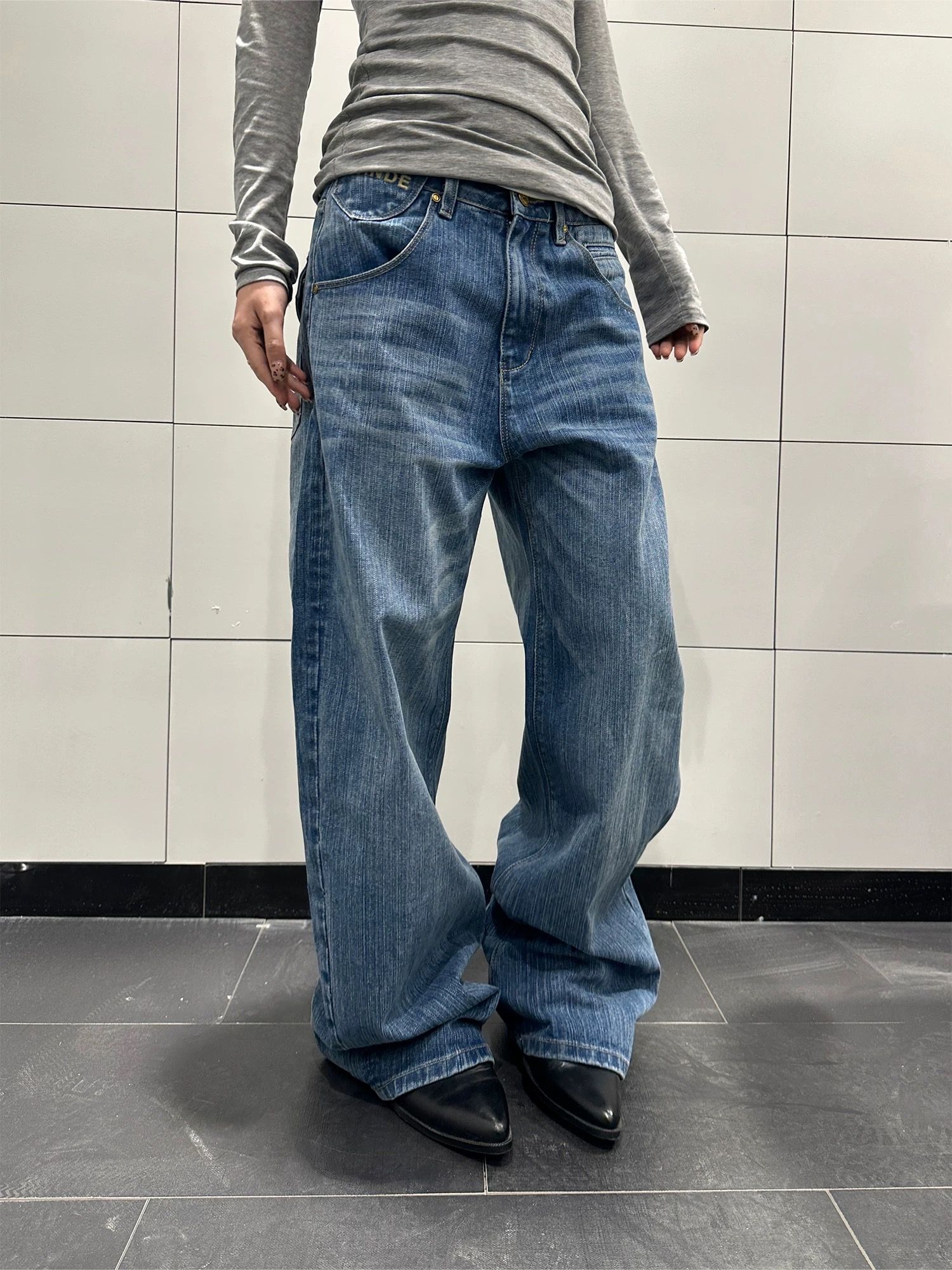 무거운 파란색 파리 버클 대나무 마디 면 청바지 여성 봄 가을 워싱 마 오래된 스트레이트 자수 바지