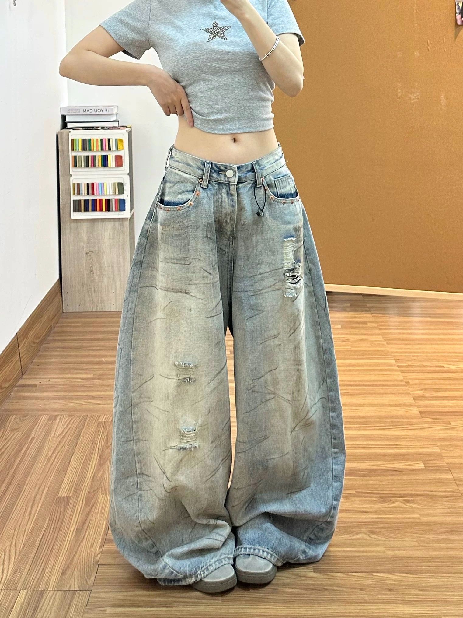 올해 인기 레트로 마 오래된 넓은 다리 청바지 바지 여자 2026 여름 새로운 루즈핏 슬림해 보이는 바닥 청소 바지