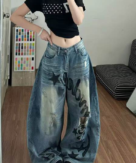아메리칸 워싱 알파벳 프린트 찢어진 부분 청바지 여성 레트로 마 오래된 루즈핏 디자인 센스 슬림해 보이는 바닥 청소 와이드 레그 팬츠