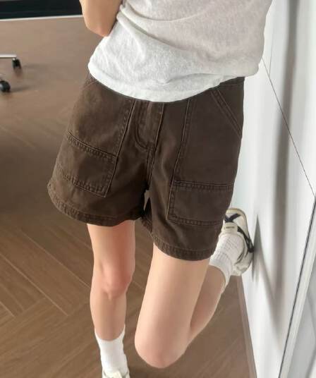 브라운 커피 색상 데님 반바지 여성 가을 2026 새로운 하이웨이스트 루즈핏 슬림해 보이는 한 마디 워크웨어 4 점 넓은 다리 핫 바지